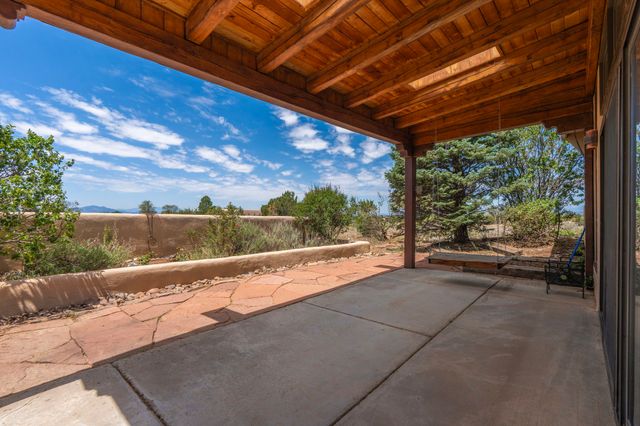 22 Aventura Road, Santa Fe, NM 87508