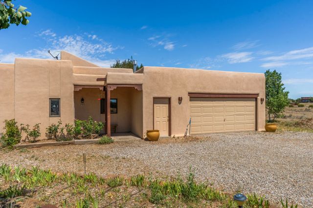 22 Aventura Road, Santa Fe, NM 87508