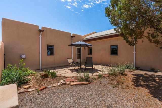 22 Aventura Road, Santa Fe, NM 87508