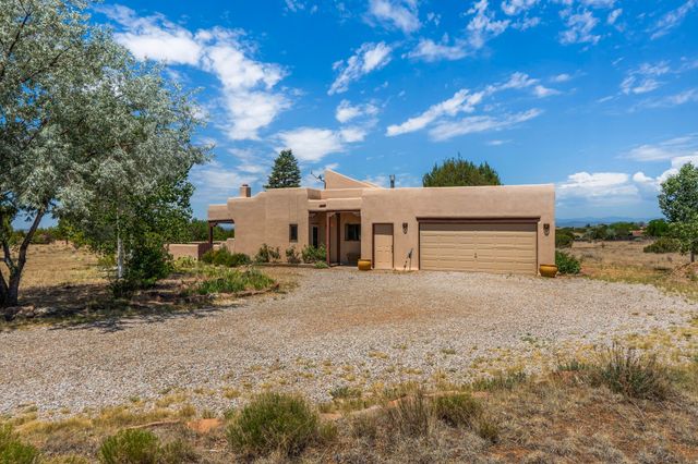 22 Aventura Road, Santa Fe, NM 87508