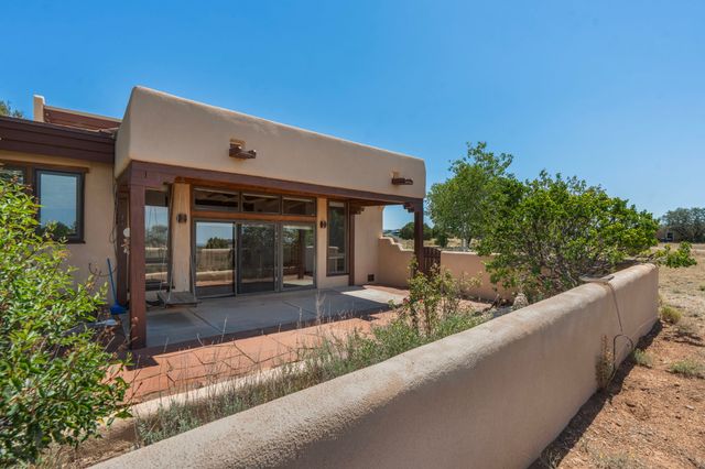22 Aventura Road, Santa Fe, NM 87508