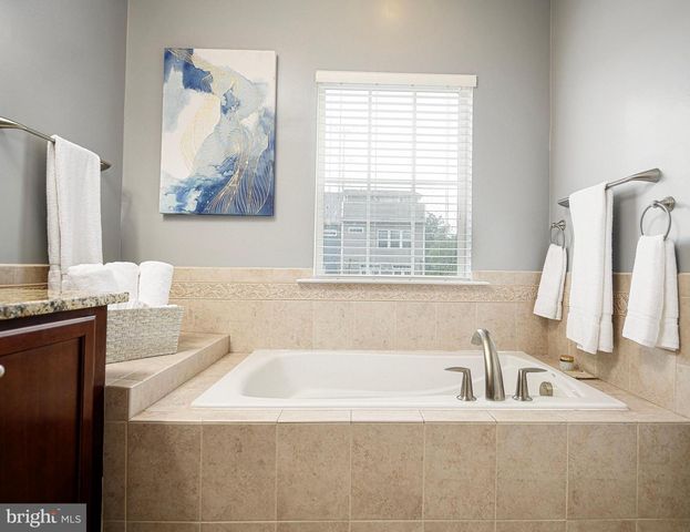 5871 DUNCAN DR, Ellicott City, MD 21043