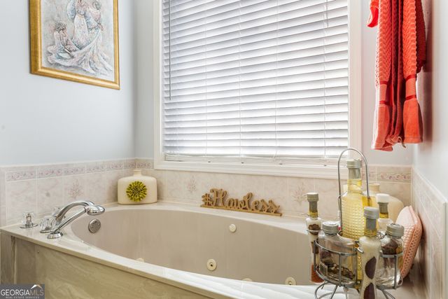 2635 Rosehill Circle, Lithia Springs, GA 30122