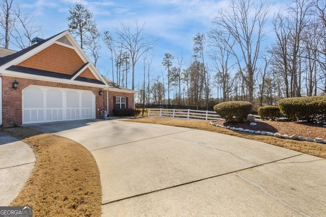 2635 Rosehill Circle, Lithia Springs, GA 30122