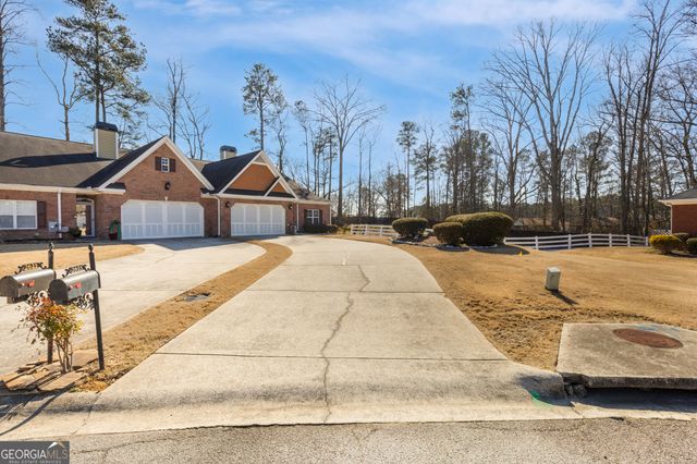 2635 Rosehill Circle, Lithia Springs, GA 30122