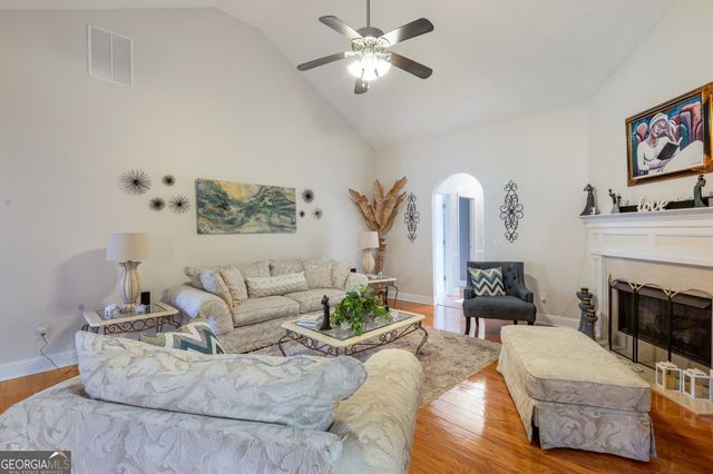 2635 Rosehill Circle, Lithia Springs, GA 30122