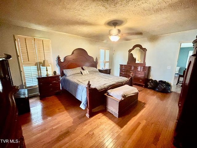 299 Lakehannah Drive, Jonesville, VA 24263