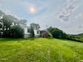 299 Lakehannah Drive, Jonesville, VA 24263