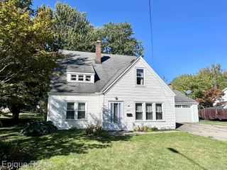 305 N Kennefic Street, Yale, MI 48097