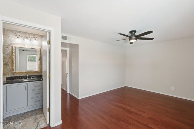 5654 W Mountain View Road, Glendale, AZ 85302