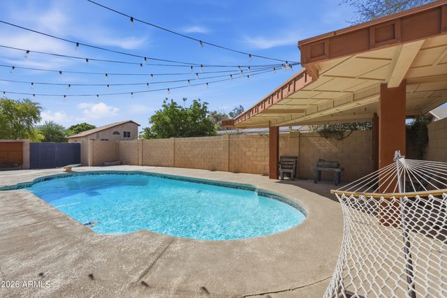 5654 W Mountain View Road, Glendale, AZ 85302