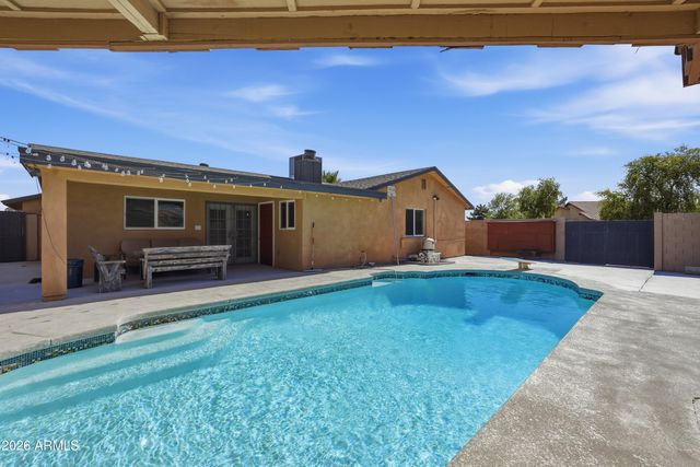 5654 W Mountain View Road, Glendale, AZ 85302