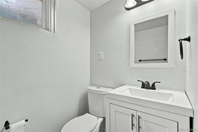 8750 Mcelwain Boulevard, Denver, CO 80229