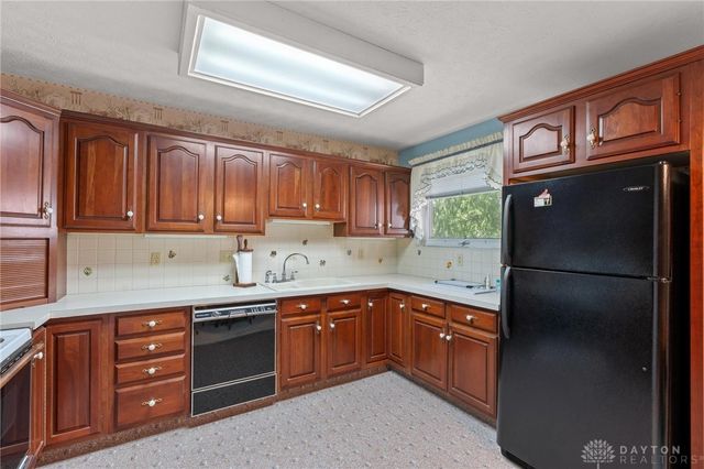 844 Louise Drive, Xenia, OH 45385