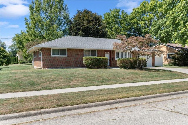 844 Louise Drive, Xenia, OH 45385