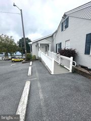 4401 LINGLESTOWN RD, Harrisburg, PA 17112