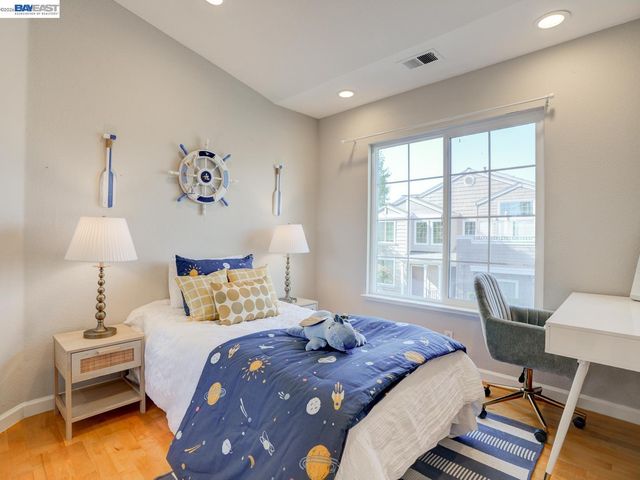 112 Camerota Way, Redwood City, CA 94065