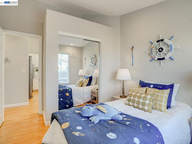 112 Camerota Way, Redwood City, CA 94065