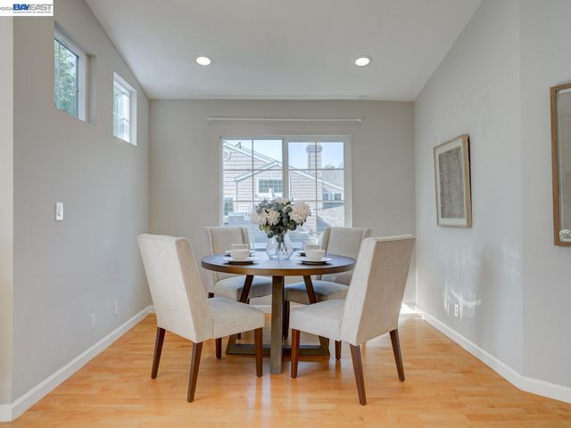 112 Camerota Way, Redwood City, CA 94065