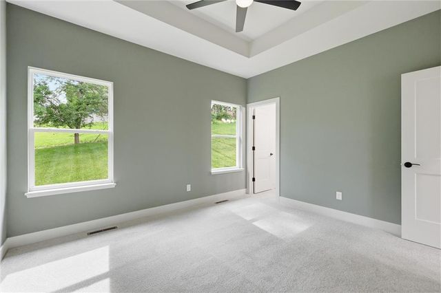 103 S High Street, Sugar Creek, MO 64054