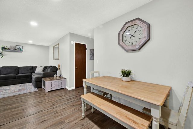 147 W Woodland Ave, Woodland, CA 95695