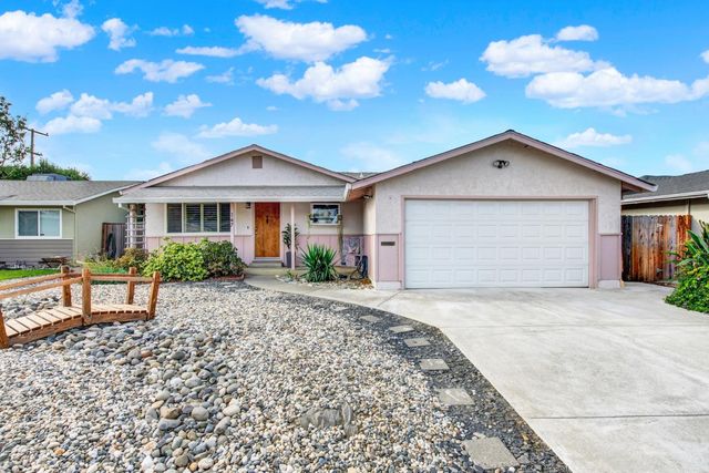 147 W Woodland Ave, Woodland, CA 95695