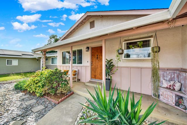 147 W Woodland Ave, Woodland, CA 95695