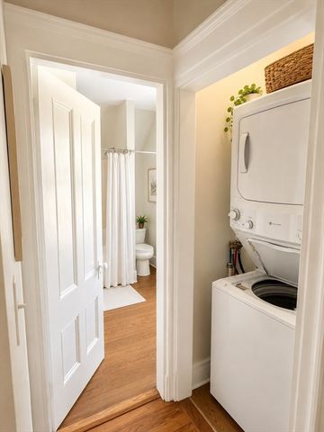 9 Willis St 3, Boston, MA 02125