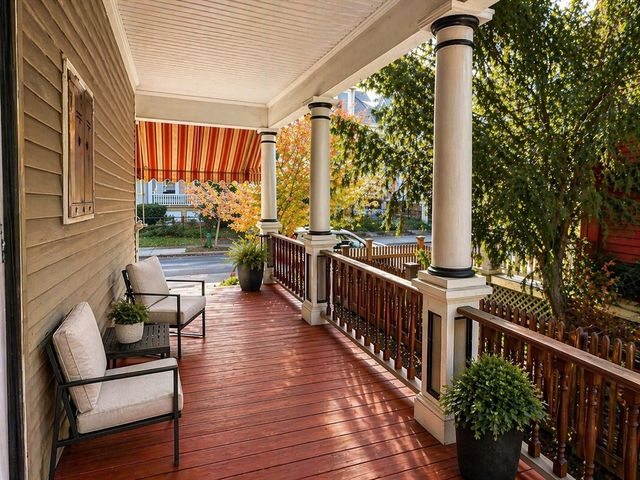 9 Willis St 3, Boston, MA 02125