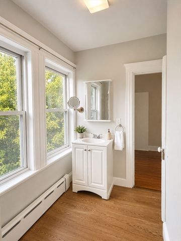 9 Willis St 3, Boston, MA 02125