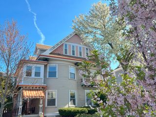 9 Willis St 3, Boston, MA 02125
