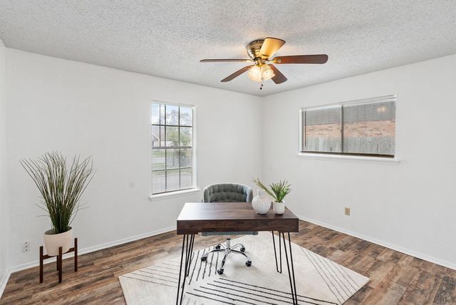 10514 Sundown Dr, Corpus Christi, TX 78410