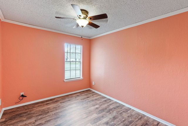 10514 Sundown Dr, Corpus Christi, TX 78410