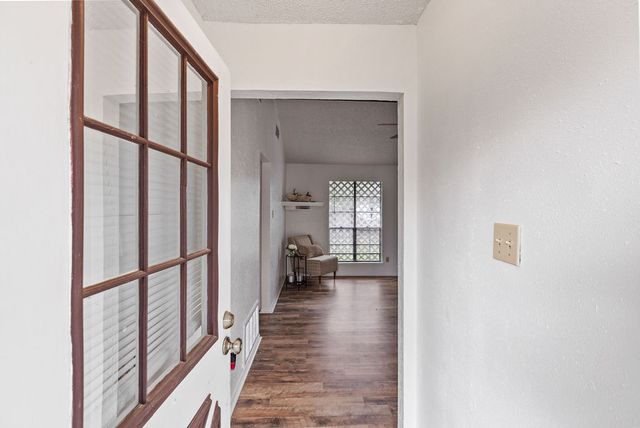 10514 Sundown Dr, Corpus Christi, TX 78410