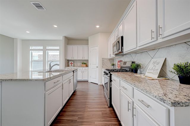 30822 Lake Spur Manor, Fulshear, TX 77423