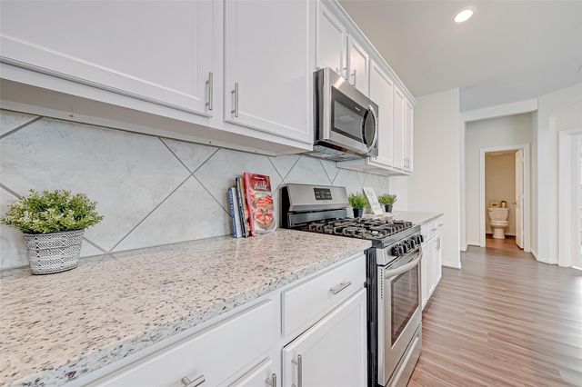 30822 Lake Spur Manor, Fulshear, TX 77423