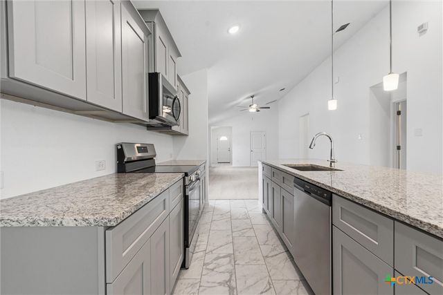 377 Dobson, Killeen, TX 76542