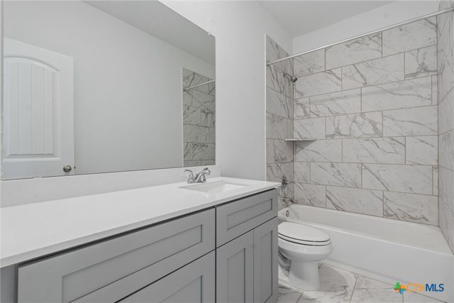 377 Dobson, Killeen, TX 76542