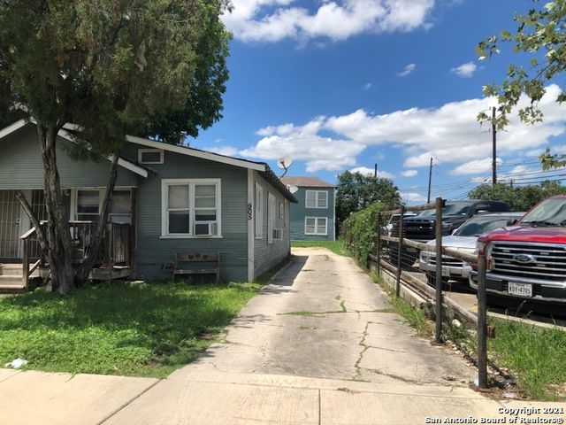 905 W Lynwood Ave Apt 3, San Antonio, TX 78201