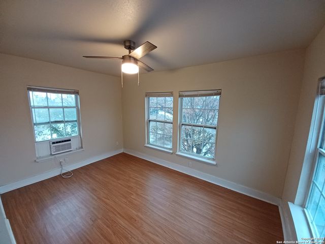 905 W Lynwood Ave Apt 3, San Antonio, TX 78201