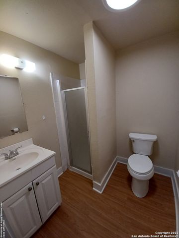 905 W Lynwood Ave Apt 3, San Antonio, TX 78201