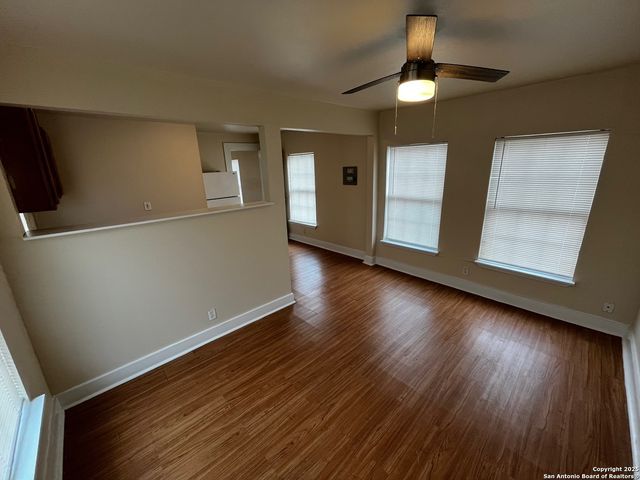 905 W Lynwood Ave Apt 3, San Antonio, TX 78201