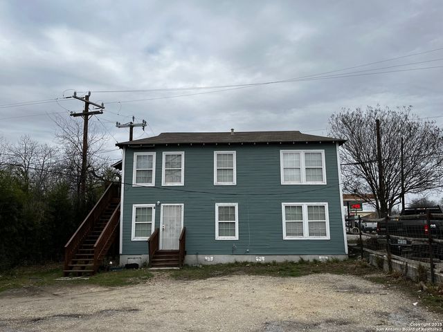905 W Lynwood Ave Apt 3, San Antonio, TX 78201