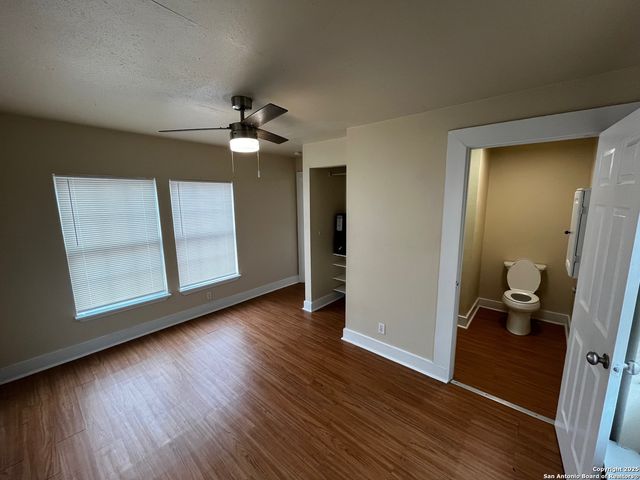 905 W Lynwood Ave Apt 3, San Antonio, TX 78201