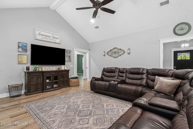 85456 N HARTS Road, Yulee, FL 32097