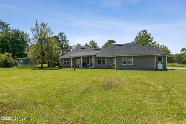 85456 N HARTS Road, Yulee, FL 32097