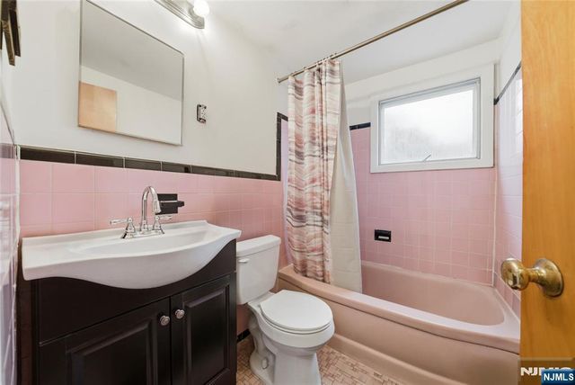 22 Cottage Street, Belleville, NJ 07109