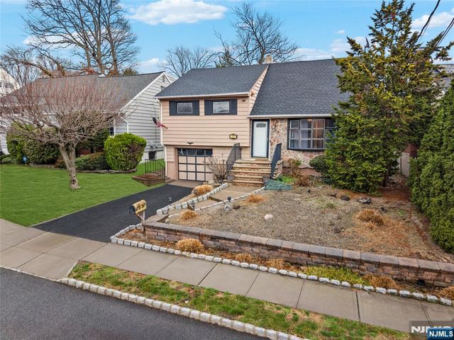 22 Cottage Street, Belleville, NJ 07109