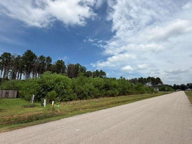 196 County Road 6614, Dayton, TX 77535