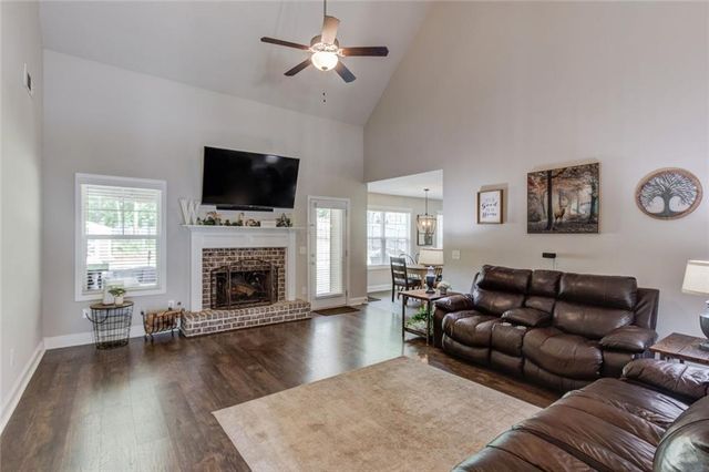 242 Lokeys Circle, Bethlehem, GA 30620